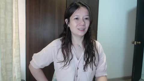 Snapshot of lanna_mills chatting on April 23, 1:13 pm Lanna online show from April 23, 1:13 pm