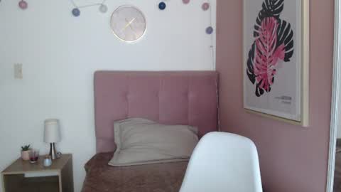 Snapshot of lanna_mills chatting on June 25, 1:15 pm Lanna online show from June 25, 1:15 pm