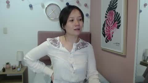 Snapshot of lanna_mills chatting on July 2, 1:28 pm Lanna online show from July 2, 1:28 pm