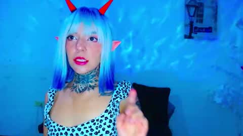 Snapshot of lannie_gonzales chatting on September 13, 8:08 pm LANNIE   online show from September 13, 8:08 pm