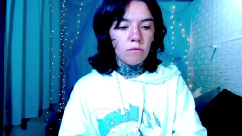 LANNIE   online show from March 31, 1:07 am