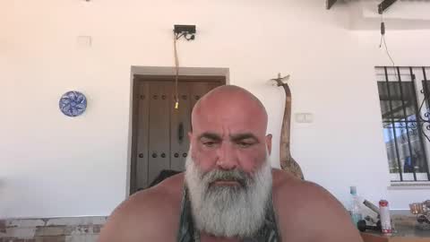 Snapshot of laptop_guy chatting on May 20, 12:22 pm Laptop guy online show from May 20, 12:22 pm