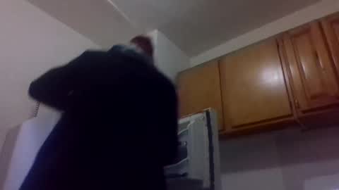 Snapshot of lapuzzycat201923 chatting on December 17, 11:17 am Lapuzzycat201923 online show from December 17, 11:17 am