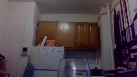 Snapshot of lapuzzycat201923 chatting on February 9, 12:19 pm Lapuzzycat201923 online show from February 9, 12:19 pm