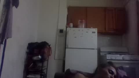 Snapshot of lapuzzycat201923 chatting on March 5, 2:45 pm Lapuzzycat201923 online show from March 5, 2:45 pm