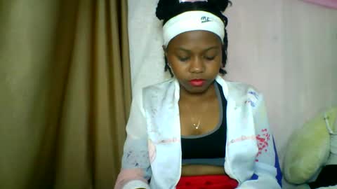 lara_belle online show from May 14, 9:05 am