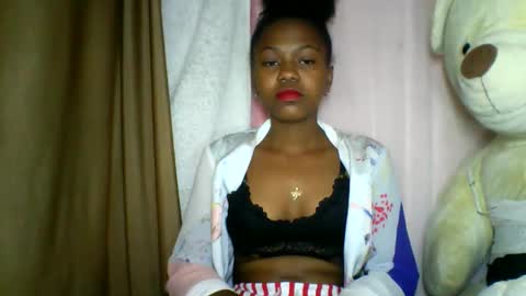 lara_belle online show from May 17, 12:19 am