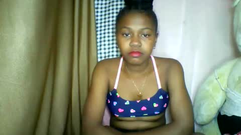 lara_belle online show from May 24, 7:08 pm