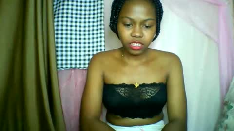 lara_belle online show from June 2, 9:39 pm