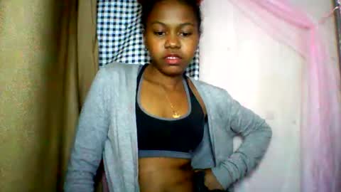 lara_belle online show from June 11, 12:32 am