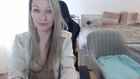 Lara online show from September 13, 11:21 am