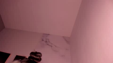 Snapshot of lara_madisson chatting on September 19, 5:42 am Lara Madisson online show from September 19, 5:42 am