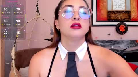      700  200   online show from October 30, 7:58 pm