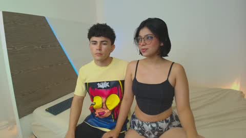 Snapshot of laraandkenai1 chatting on December 23, 12:57 am LaraAndKenai online show from December 23, 12:57 am