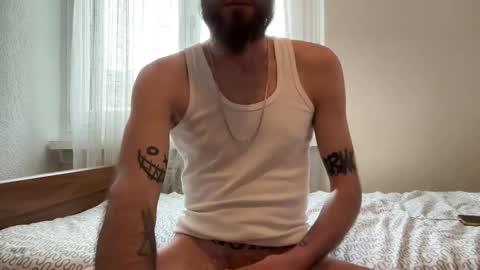 Snapshot of larablaze chatting on April 27, 4:16 pm Lara Blaze online show from April 27, 4:16 pm