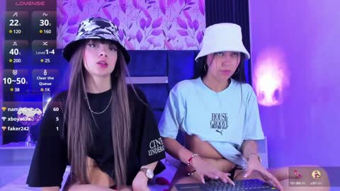 Snapshot of larabrook chatting on January 17, 11:18 pm Lara online show from January 17, 11:18 pm