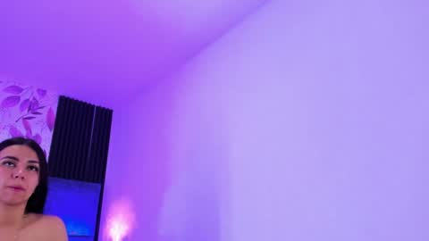 Snapshot of larabrook chatting on January 25, 7:38 am Lara online show from January 25, 7:38 am