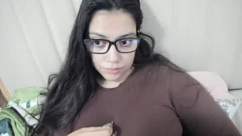 lara online show from October 4, 1:36 am