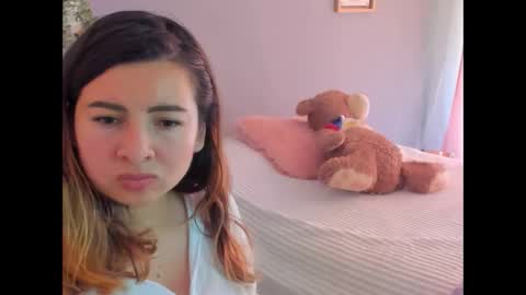 Snapshot of laracat18 chatting on May 12, 5:21 pm Lara online show from May 12, 5:21 pm