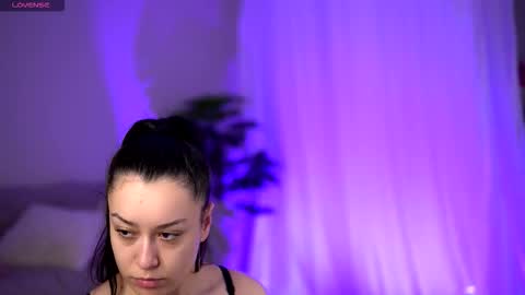 Lara online show from January 12, 7:30 pm