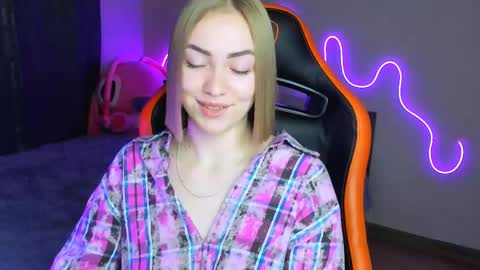 LaraKrein lk online show from October 16, 4:30 pm