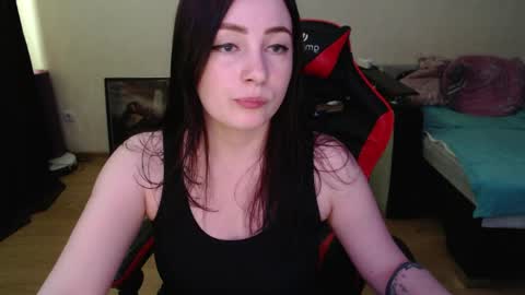 Laralianna online show from April 17, 10:29 am