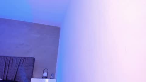 Snapshot of laravillalobos chatting on March 24, 12:43 pm Laura online show from March 24, 12:43 pm