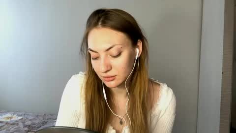 Snapshot of lareebuggie chatting on June 2, 8:16 am Eva online show from June 2, 8:16 am