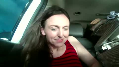 Snapshot of largen3 chatting on April 13, 10:37 pm VinnyMacNDelilah online show from April 13, 10:37 pm