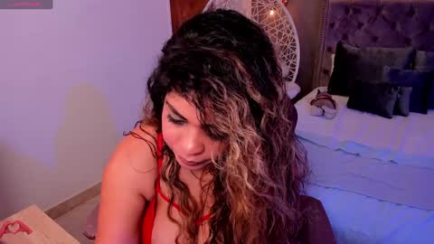 Snapshot of laris_park chatting on January 24, 8:44 am laris_park online show from January 24, 8:44 am