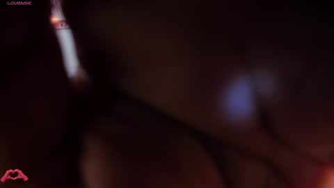 Snapshot of laris_park chatting on March 2, 11:20 pm laris_park online show from March 2, 11:20 pm