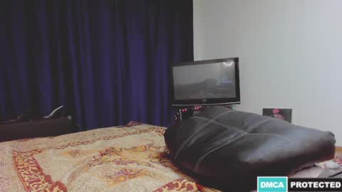 Snapshot of larisa_dolbimaya chatting on May 17, 4:14 pm Larisa Lavriki online show from May 17, 4:14 pm