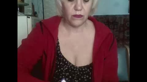 Snapshot of larisaq4ugo24 chatting on May 12, 7:16 am larisaq4ugo24 online show from May 12, 7:16 am