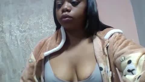 Snapshot of larissa645771 chatting on April 24, 2:58 am larissa645771 online show from April 24, 2:58 am