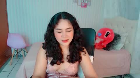 Snapshot of larissalove_doll chatting on September 16, 12:00 am Larissas online show from September 16, 12:00 am
