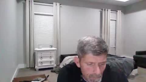 larry77733217 online show from April 2, 4:21 am