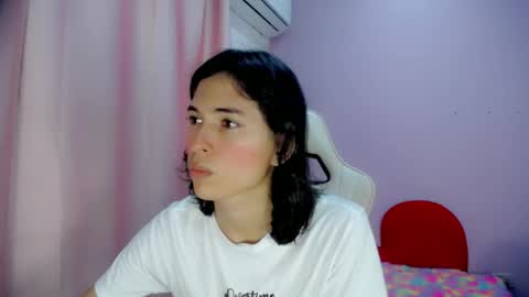 Snapshot of larry_craft chatting on March 1, 8:44 pm larry online show from March 1, 8:44 pm