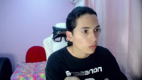 larry online show from March 15, 8:15 pm