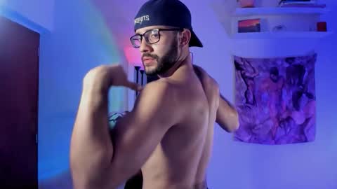 larry_stewart online show from December 21, 1:40 pm