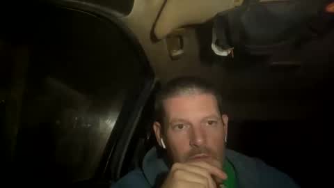 larrythelover23 online show from April 10, 3:23 am