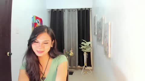 Snapshot of lartvier69xxx chatting on February 13, 7:59 am larth online show from February 13, 7:59 am