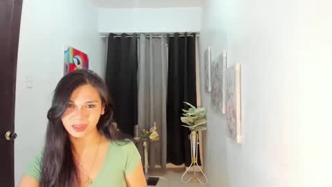 Snapshot of lartvier69xxx chatting on March 2, 9:05 am larth online show from March 2, 9:05 am