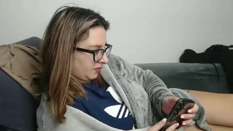 Snapshot of larysalovexxx94 chatting on October 28, 4:27 am raisa online show from October 28, 4:27 am