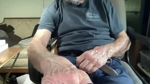 Snapshot of laser137 chatting on December 2, 4:53 am cris online show from December 2, 4:53 am