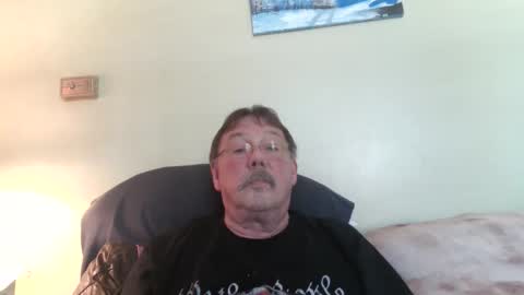 Snapshot of laserlee chatting on March 21, 7:06 pm LaserLee online show from March 21, 7:06 pm