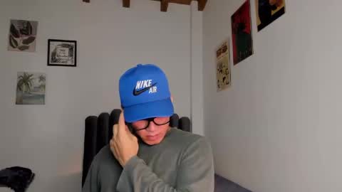 Snapshot of lass_nazar chatting on October 14, 1:06 am lass_nazar online show from October 14, 1:06 am