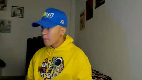 Snapshot of lass_nazar chatting on February 21, 2:23 am lass_nazar online show from February 21, 2:23 am