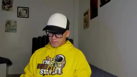 Snapshot of lass_nazar chatting on February 24, 2:09 am lass_nazar online show from February 24, 2:09 am