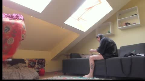 Snapshot of lastpizzaparty chatting on June 10, 1:54 pm lastpizzaparty online show from June 10, 1:54 pm