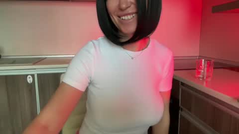 Snapshot of latebloomtati chatting on May 8, 4:34 pm Goddess Tati Bangs Fetish online show from May 8, 4:34 pm